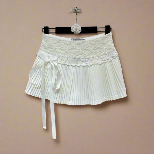 lace detail pleated mini skirt with bow