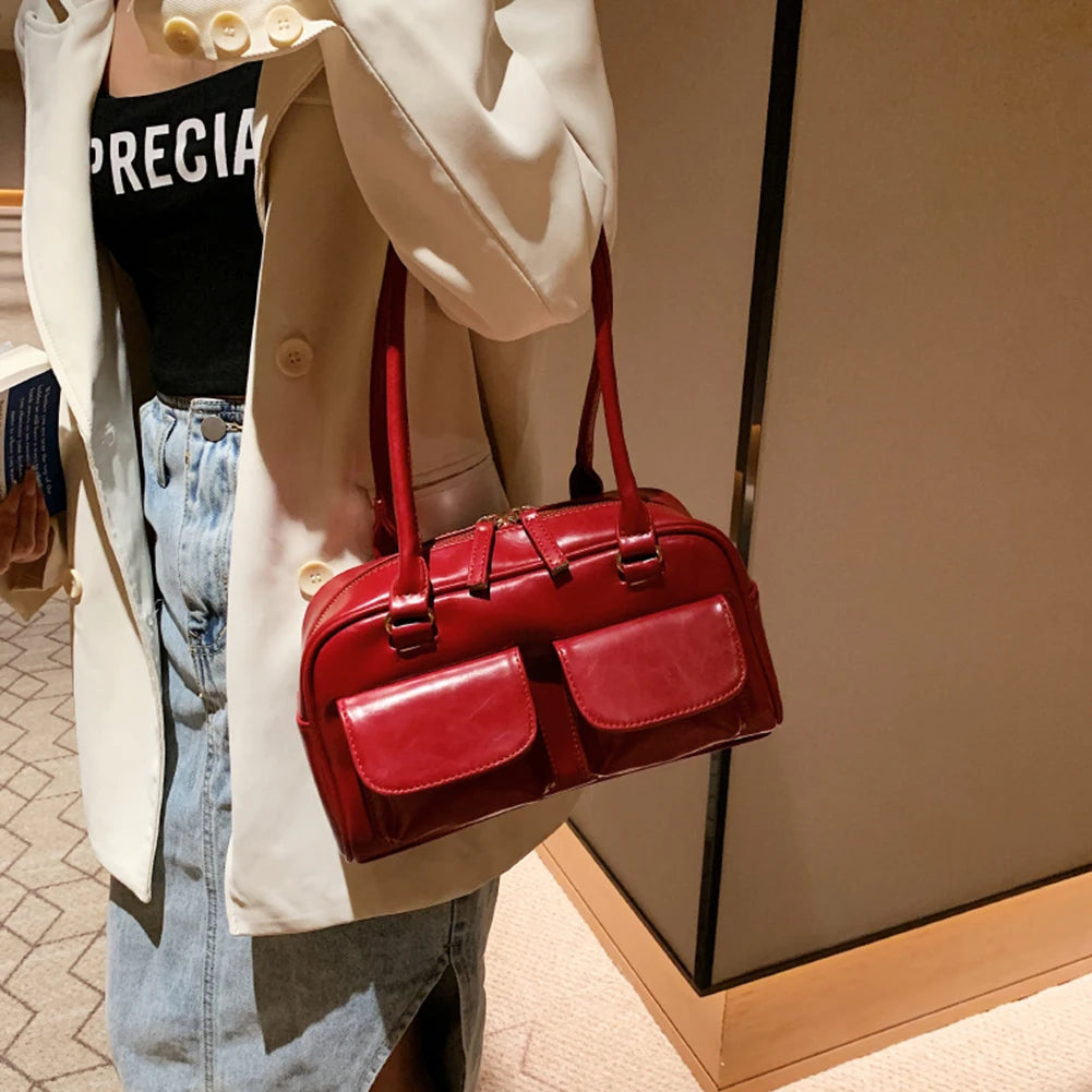 Multi pocket shoulder bag